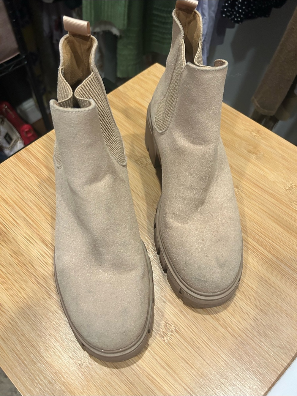 ATHLEFIT Beige Suede Chelsea Ankle Boots Chunky Heel Lug Sole Fall 2026 Trend - Picture 2 of 5